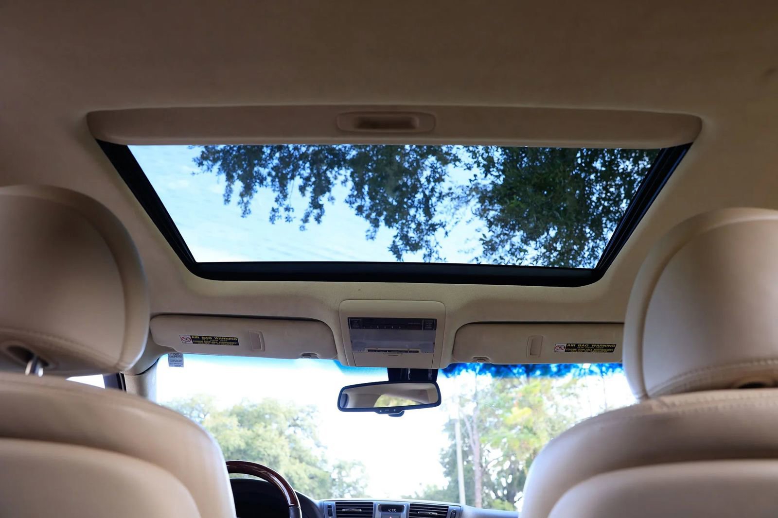 Used 2012 Lexus LS 460 L image 23