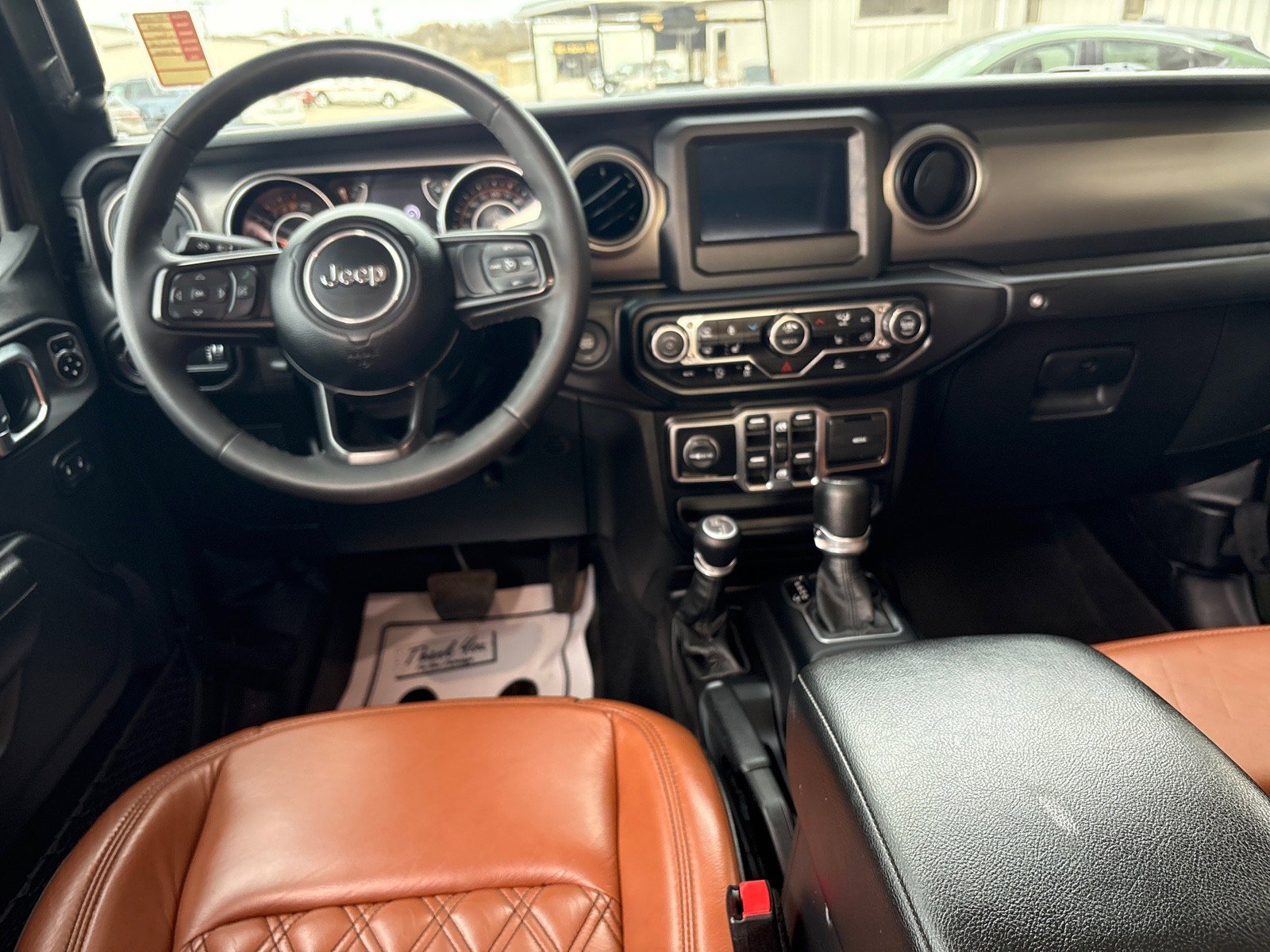 Used 2023 Jeep Gladiator Sport image 5