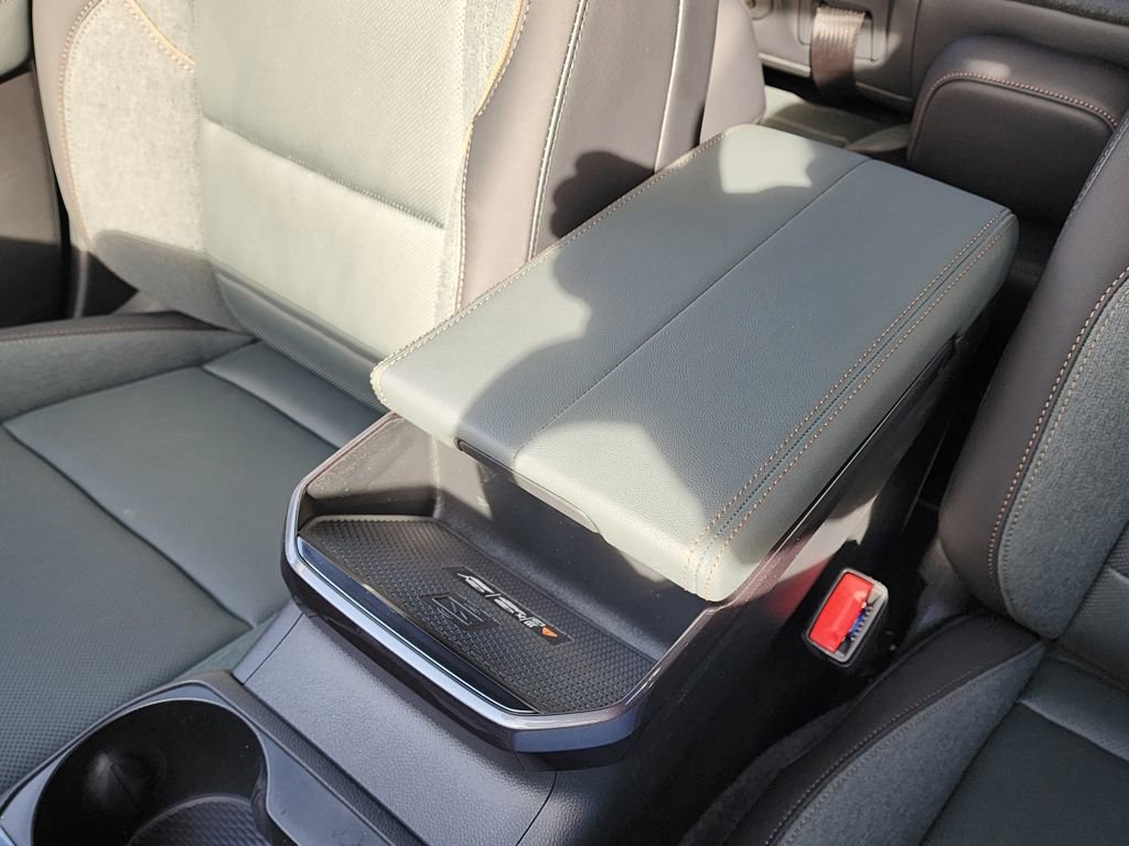 New 2026 GMC Terrain AT4 w/ Convenience Package III image 33