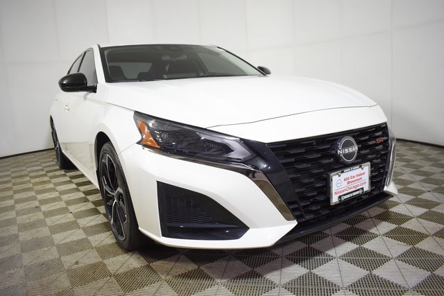 Certified 2024 Nissan Altima 2.5 SR w/ SR Premium Package image 3