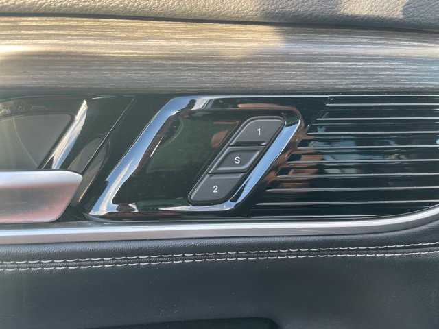 Used 2024 Jeep Wagoneer L Series II w/ Flexible Seating Group image 16