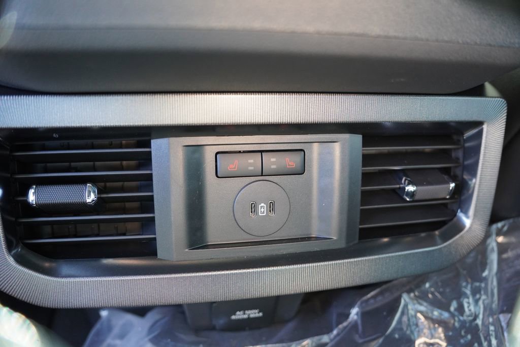 New 2026 Ford F250 Platinum image 16