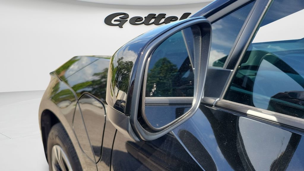 Used 2024 Toyota bZ4X FWD image 9