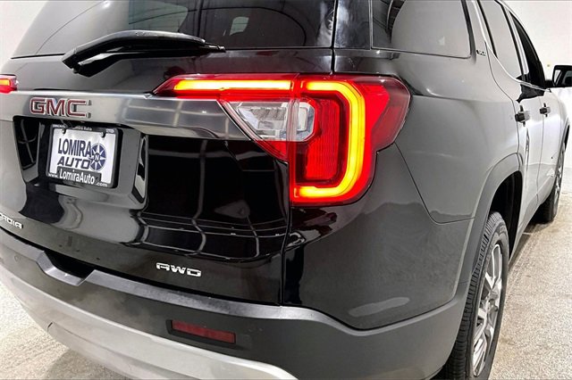 Used 2023 GMC Acadia SLE w/ LPO, Black Accent Package image 25