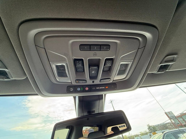 Used 2022 GMC Sierra 1500 SLT w/ SLT Premium Plus Package image 44