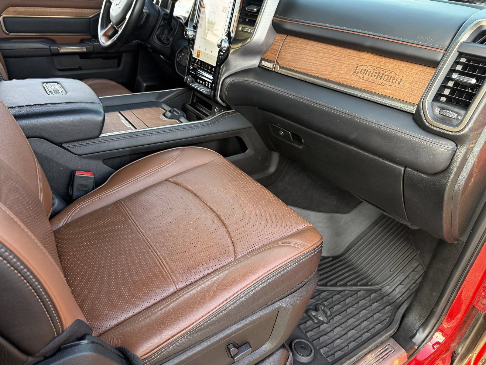 Used 2022 RAM 2500 Limited AWD/4WD image 13