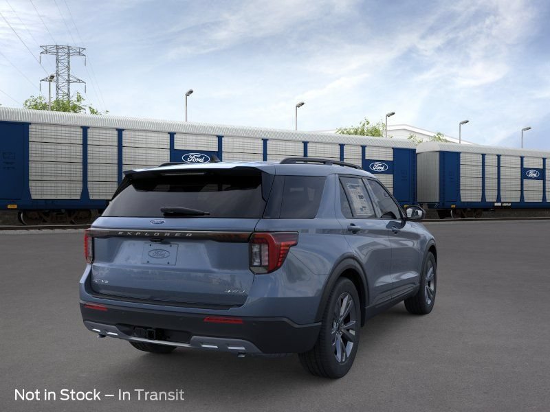 New 2026 Ford Explorer Active w/ Active Comfort Package AWD/4WD image 8