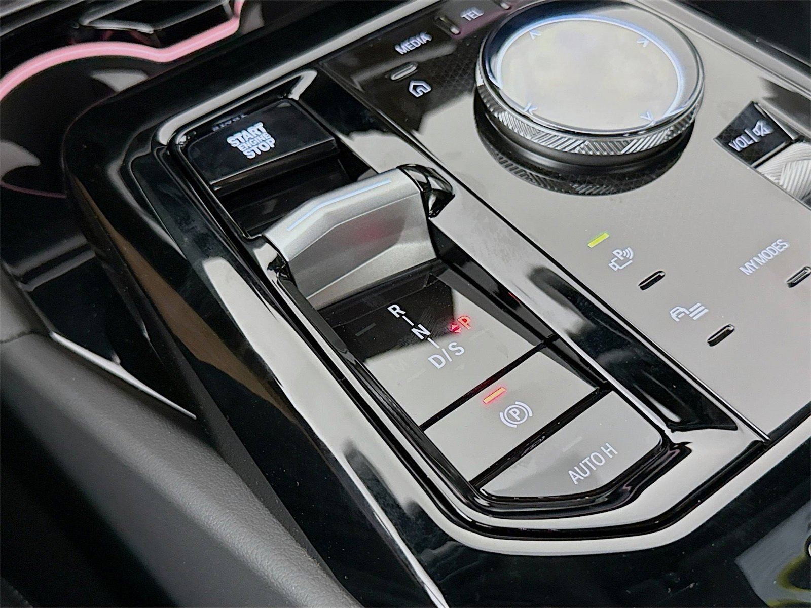 New 2026 BMW 540i xDrive w/ M Sport Package image 17