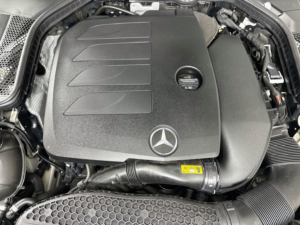 Used 2019 Mercedes-Benz C 300 Sedan w/ Premium Package image 38