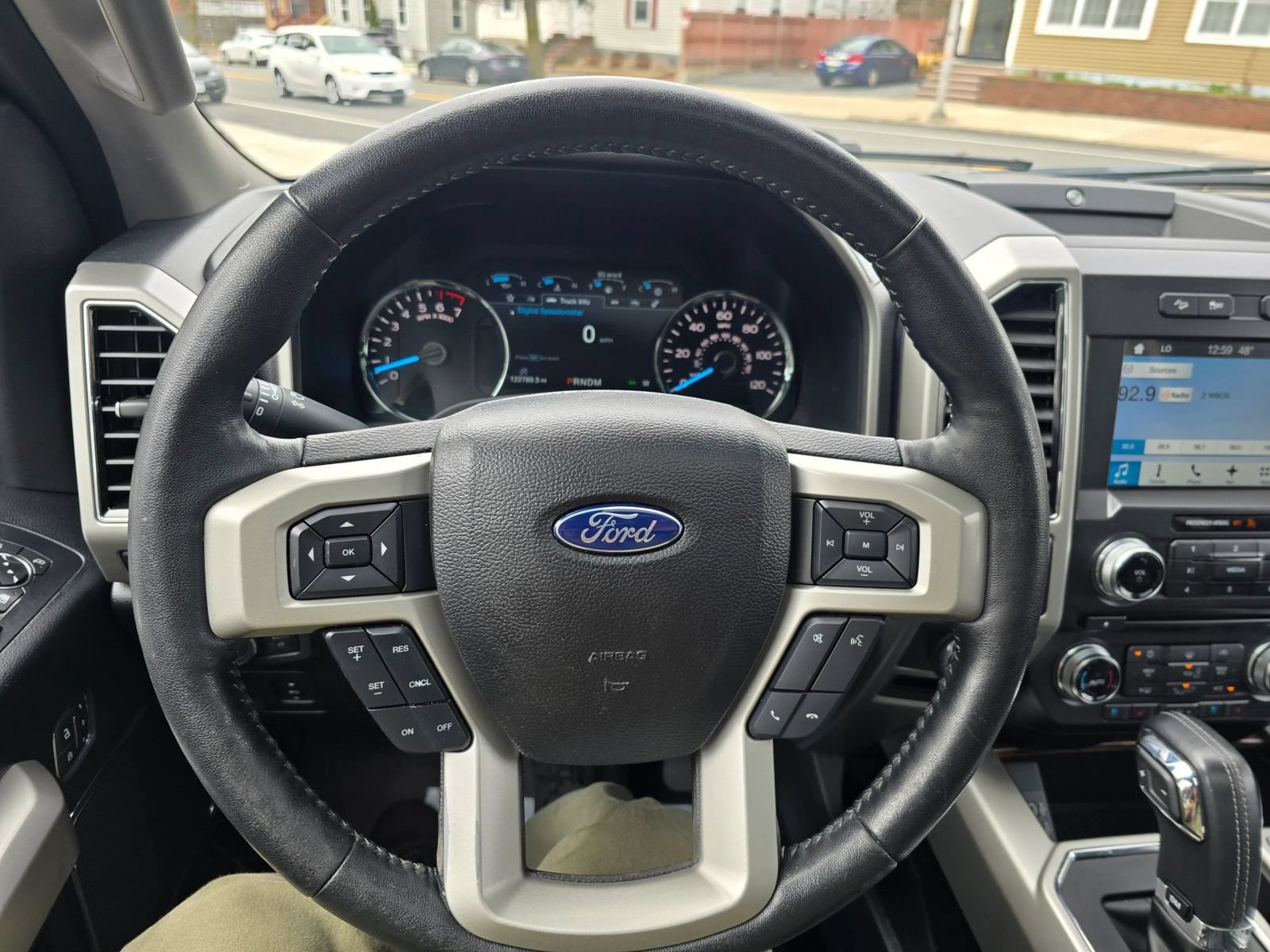 Used 2018 Ford F150 Lariat w/ Equipment Group 502A Luxury AWD/4WD image 22