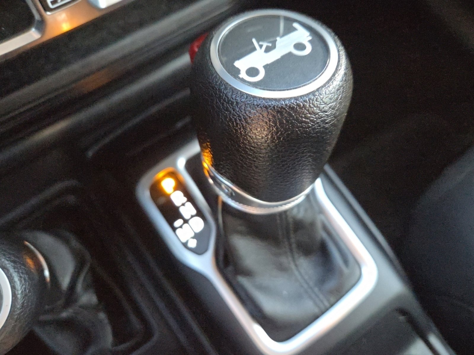 Used 2018 Jeep Wrangler Unlimited Sport S image 29