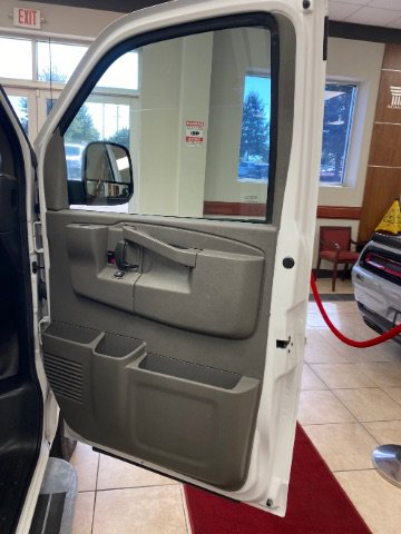 Used 2023 GMC Savana 2500 w/ Driver Convenience Package image 14