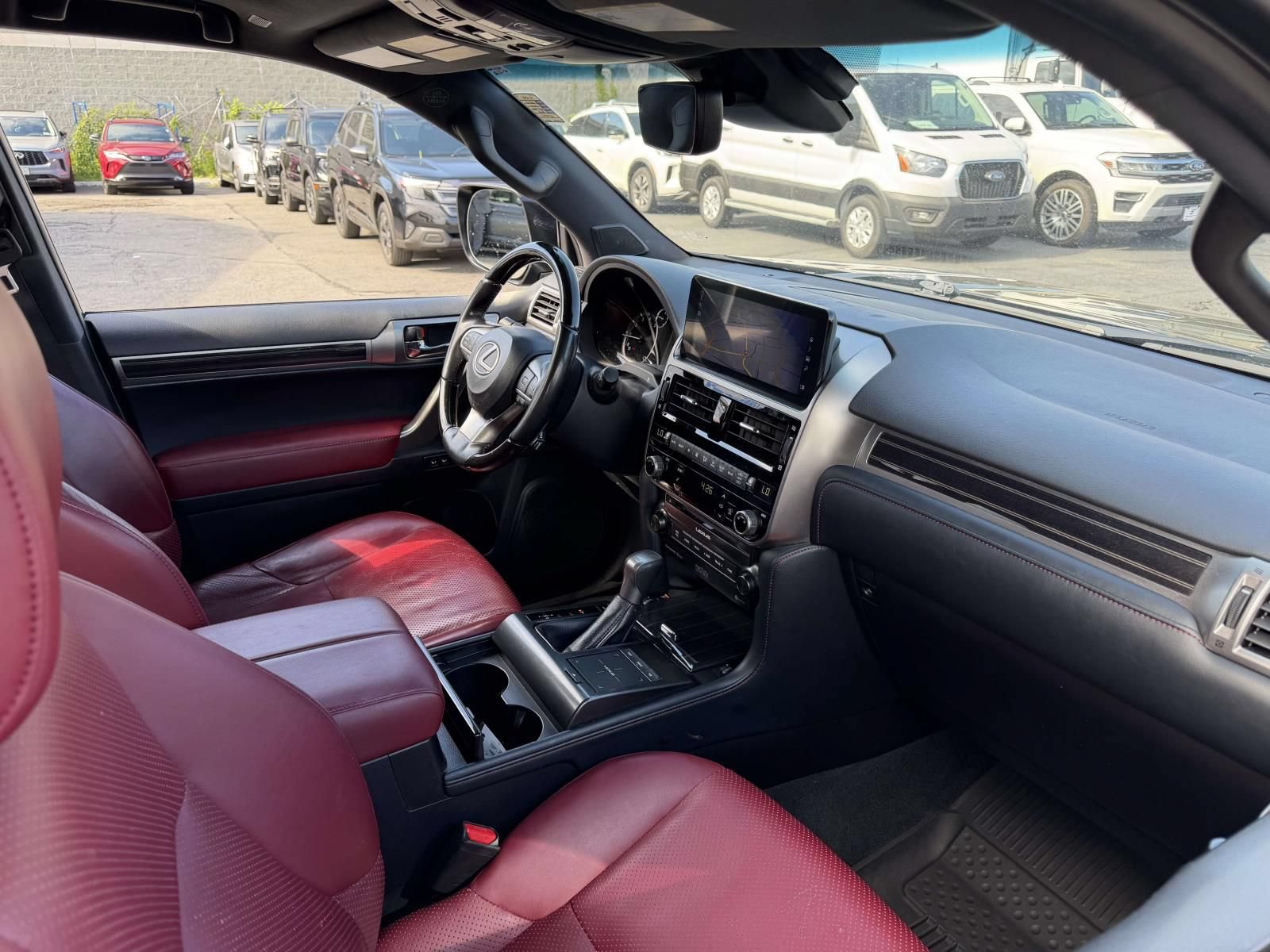 Used 2023 Lexus GX 460 Luxury w/ Sport Design Package AWD/4WD image 12