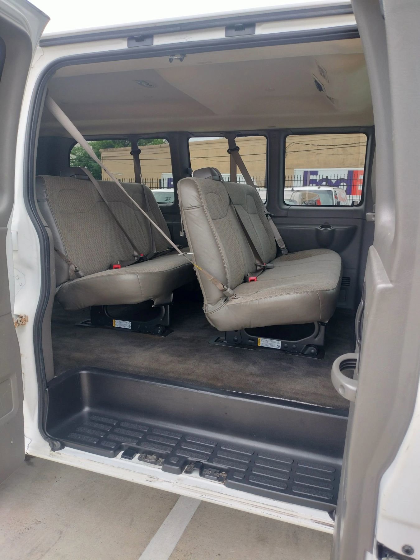 Used 2017 Chevrolet Express 2500 LS image 31