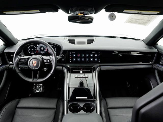 Certified 2025 Porsche Panamera 4 image 21