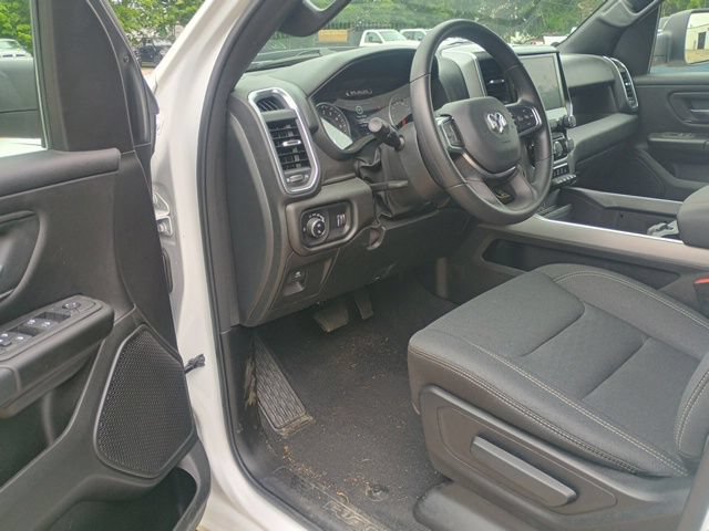 Used 2026 RAM 1500 Express AWD/4WD image 25