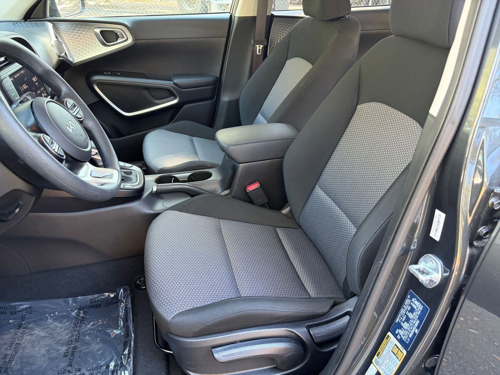 Used 2025 Kia Soul LX w/ LX Technology Package image 22