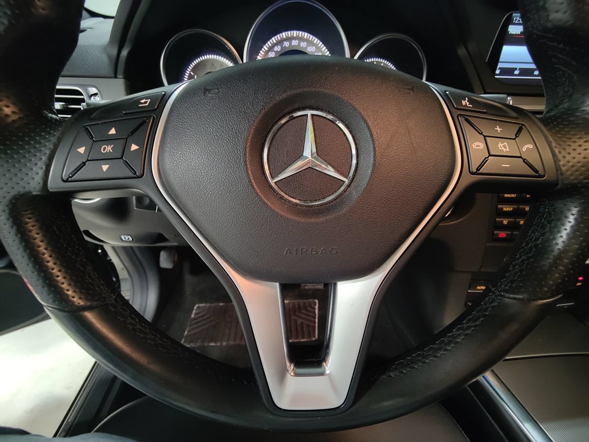 Used 2014 Mercedes-Benz E 350 4MATIC Wagon image 31