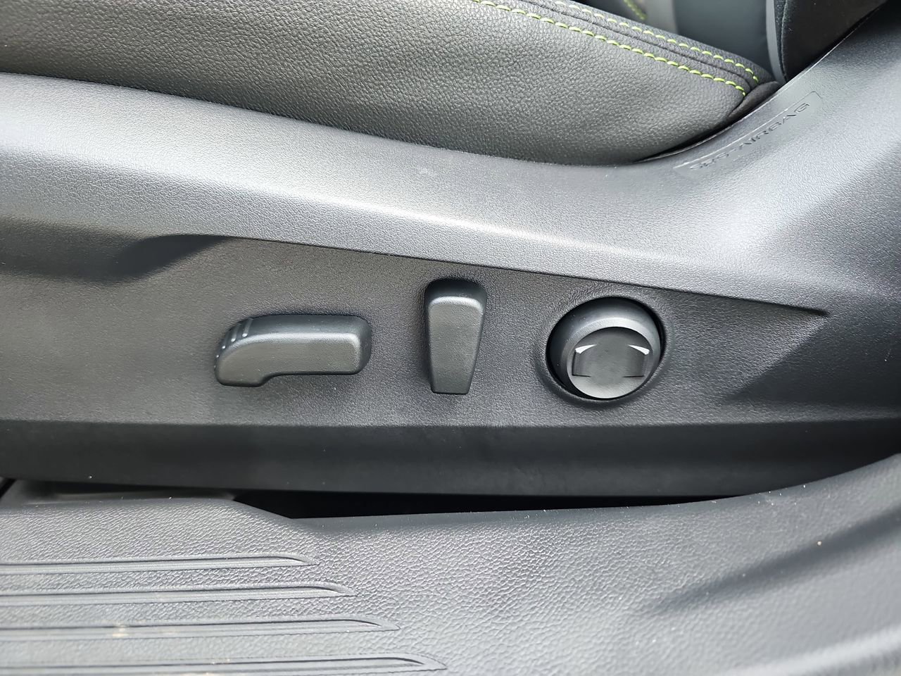 Certified 2025 Subaru Outback Onyx Edition XT image 34