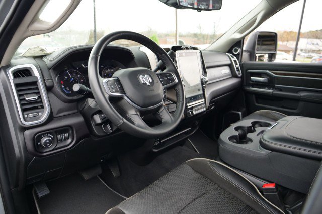 Used 2024 RAM 5500 Laramie image 31
