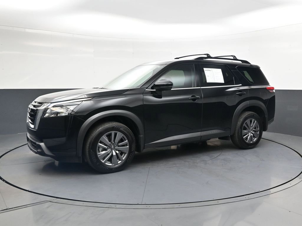 Used 2025 Nissan Pathfinder SV AWD/4WD image 8