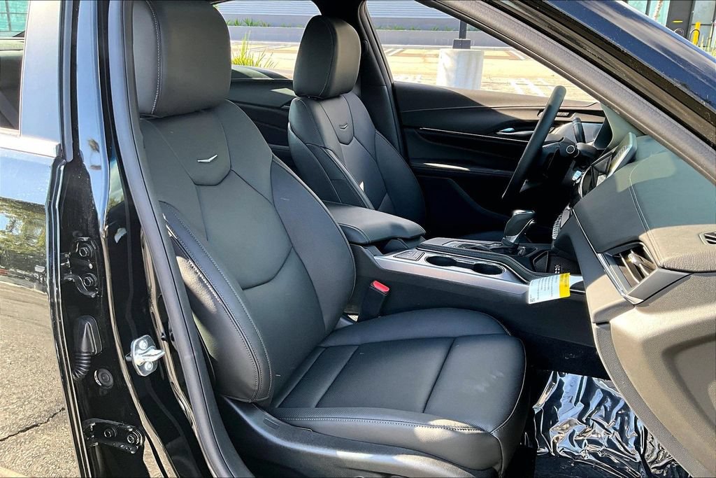 New 2026 Cadillac CT4 Premium Luxury w/ LPO, ONYX Package RWD image 33