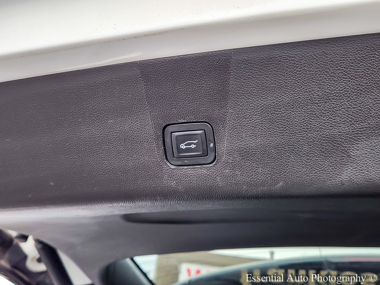 Used 2019 Chevrolet Traverse LT AWD/4WD image 27
