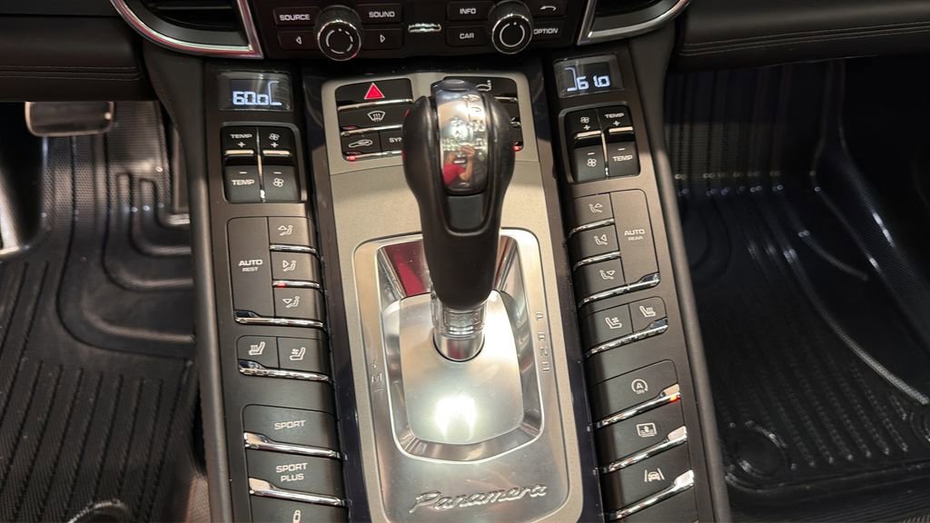 Used 2014 Porsche Panamera 4S Executive AWD/4WD image 21