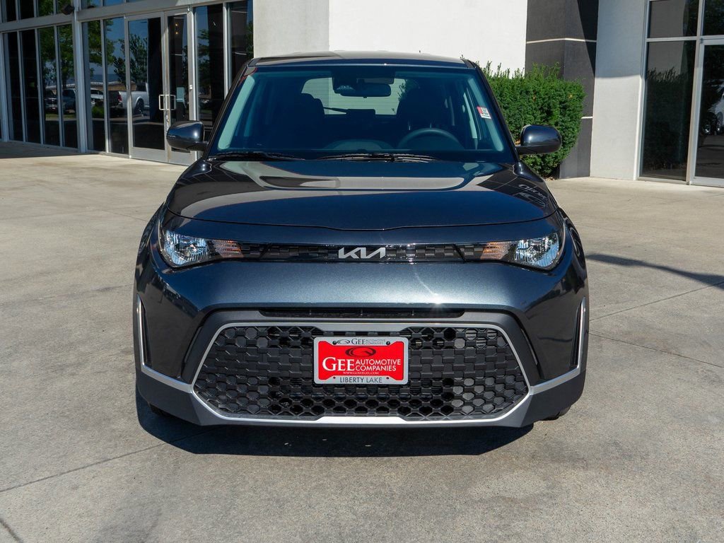 New 2025 Kia Soul LX image 2