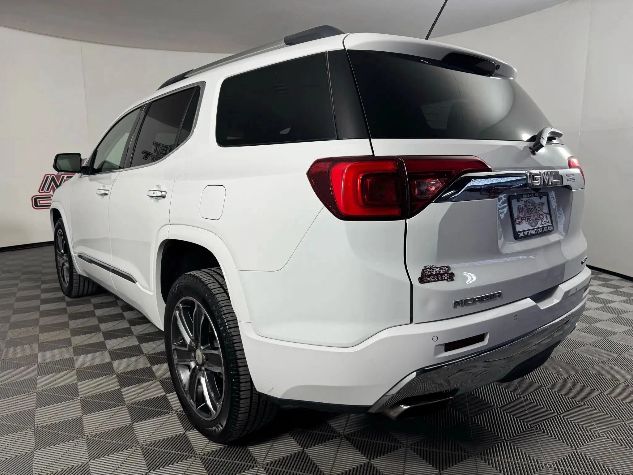 Used 2019 GMC Acadia Denali AWD/4WD image 26