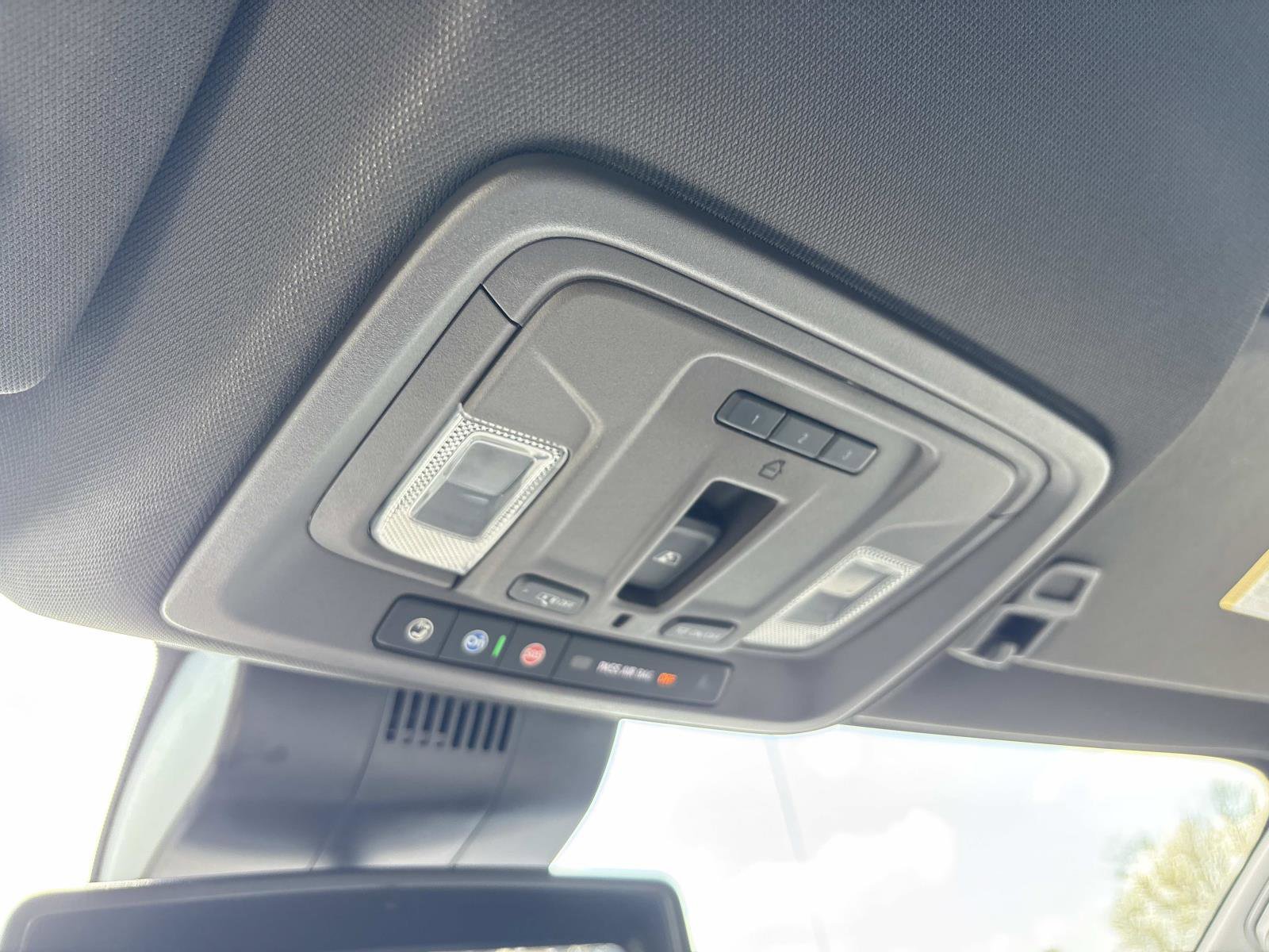 Certified 2023 GMC Sierra 1500 SLT w/ SLT Convenience Package image 28