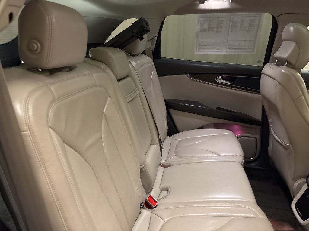 Used 2016 Lincoln MKX Reserve w/ Climate Package image 24