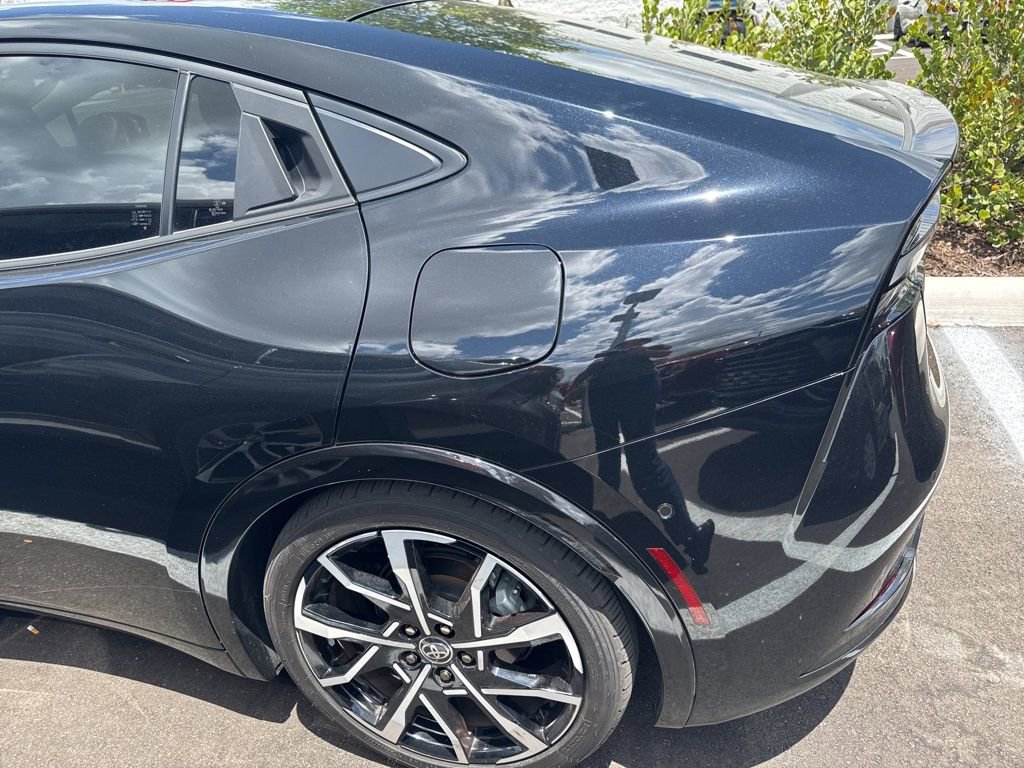 Used 2026 Toyota Prius Plug-In Hybrid w/ Limited Premium Package image 7