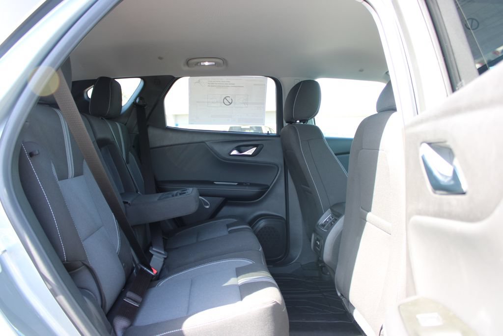 New 2026 Chevrolet Blazer LT w/ Convenience Package FWD image 31