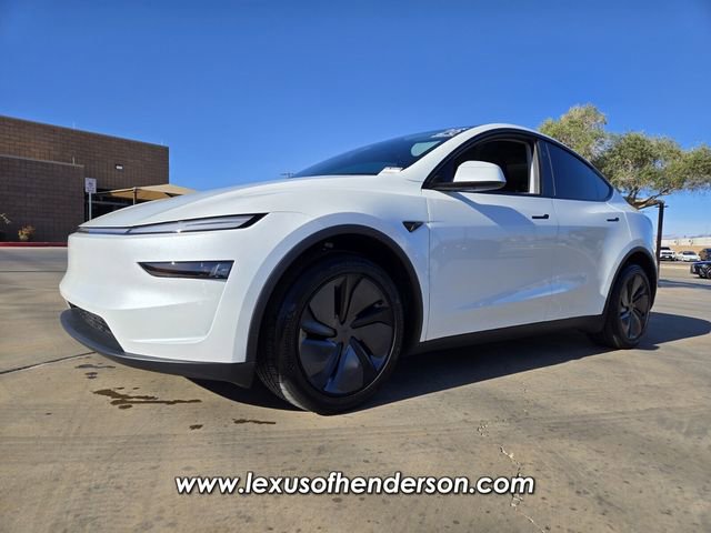 Used 2026 Tesla Model Y 2WD image 2