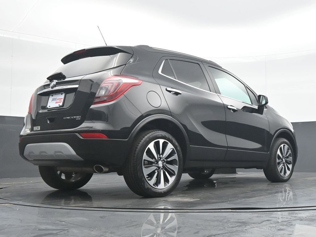 Used 2022 Buick Encore Preferred w/ Safety Package AWD/4WD image 30