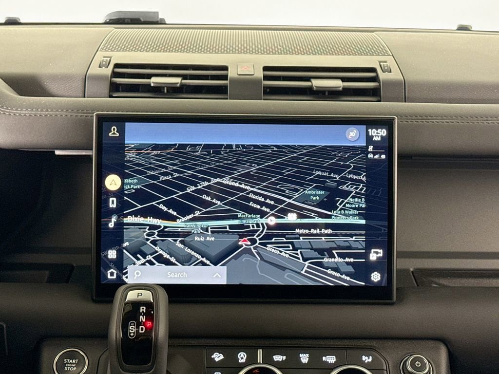 Used 2025 Land Rover Defender 110 X-Dynamic SE AWD/4WD image 21