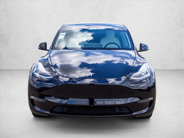 Used 2022 Tesla Model Y Long Range AWD/4WD image 2