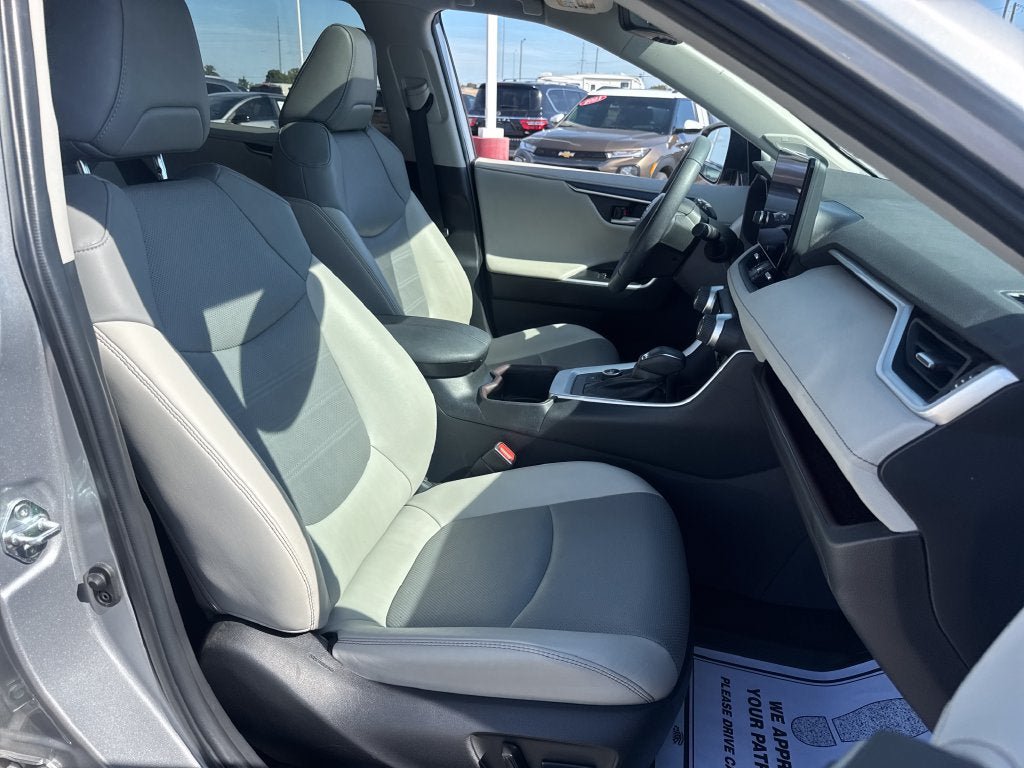 Used 2024 Toyota RAV4 Limited AWD/4WD image 11