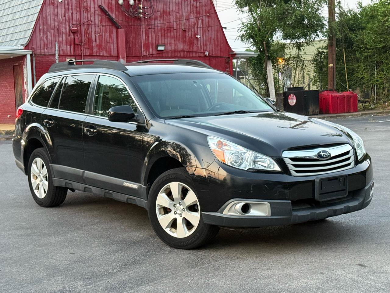 Used 2012 Subaru Outback 2.5i Premium AWD/4WD image 2