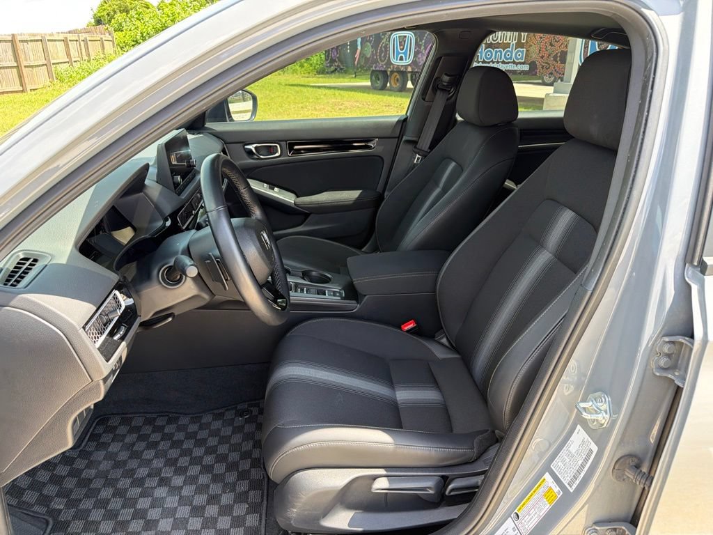Used 2025 Honda Civic Sport image 10