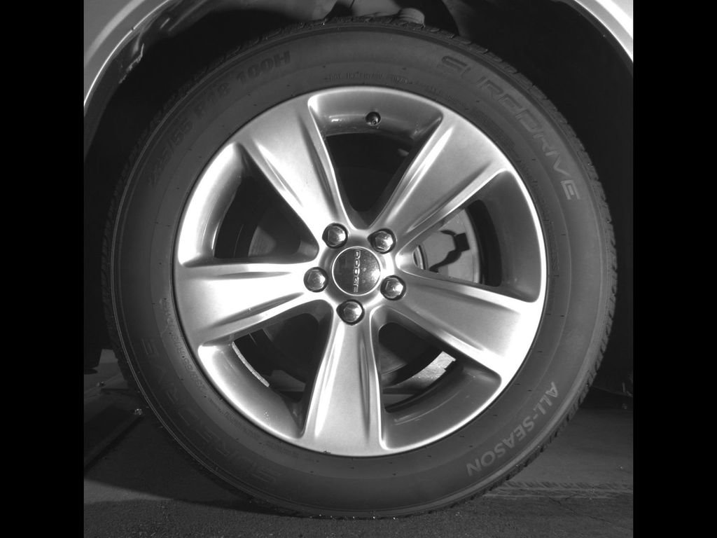 Used 2020 Dodge Challenger SXT RWD image 10