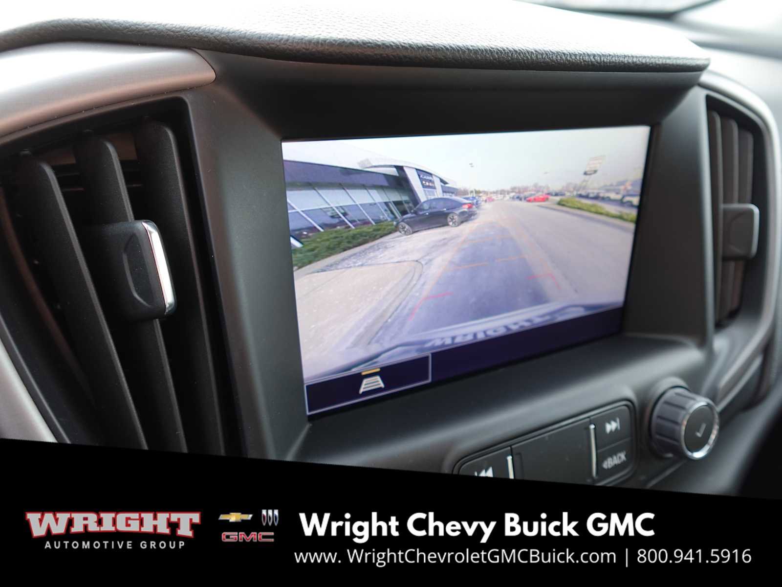 Used 2022 GMC Terrain AT4 image 22