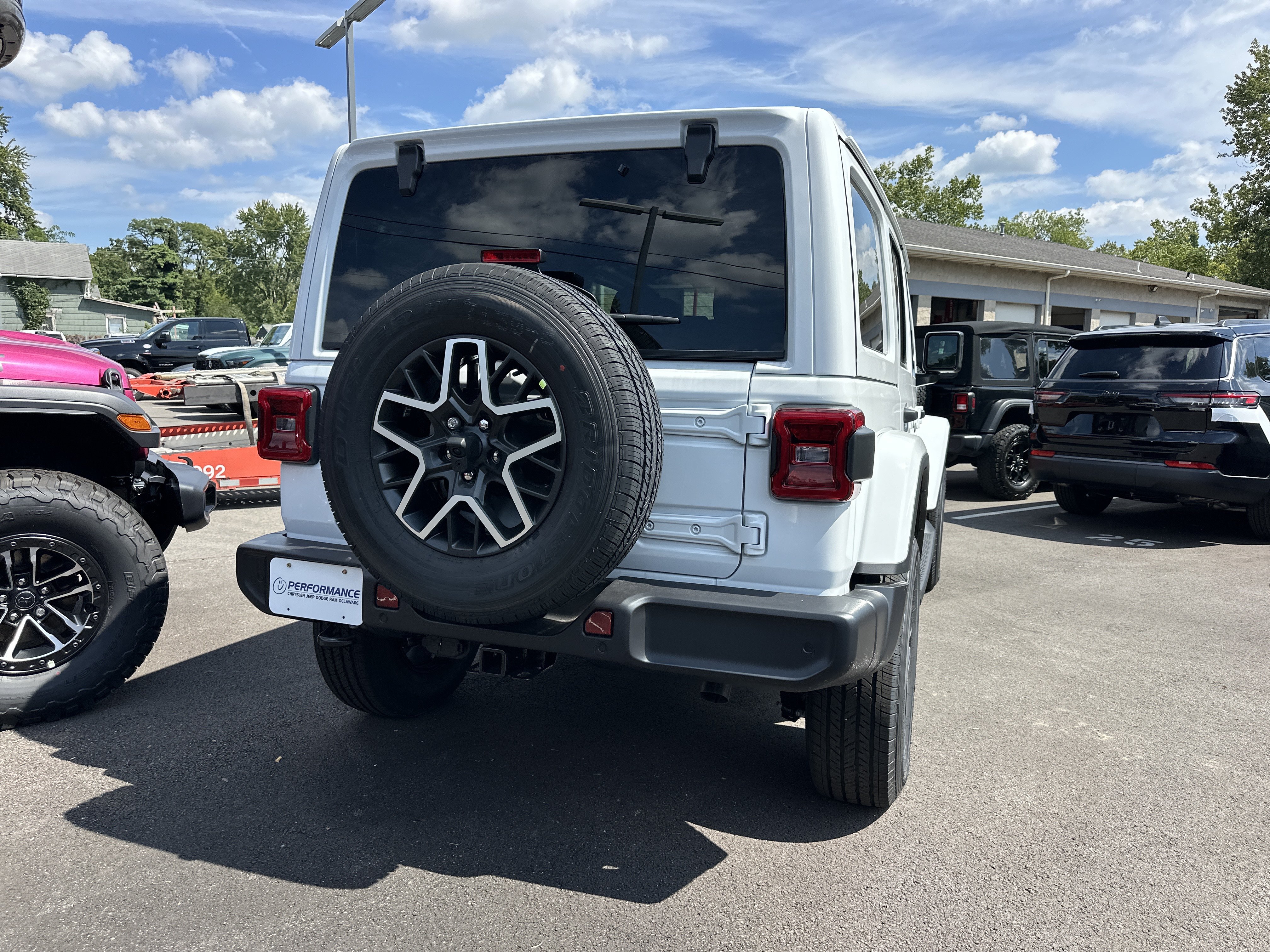 New 2027 Jeep Wrangler Unlimited Sahara AWD/4WD image 17