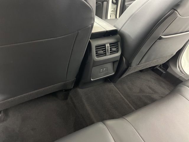 Used 2023 Nissan Rogue SL FWD image 45