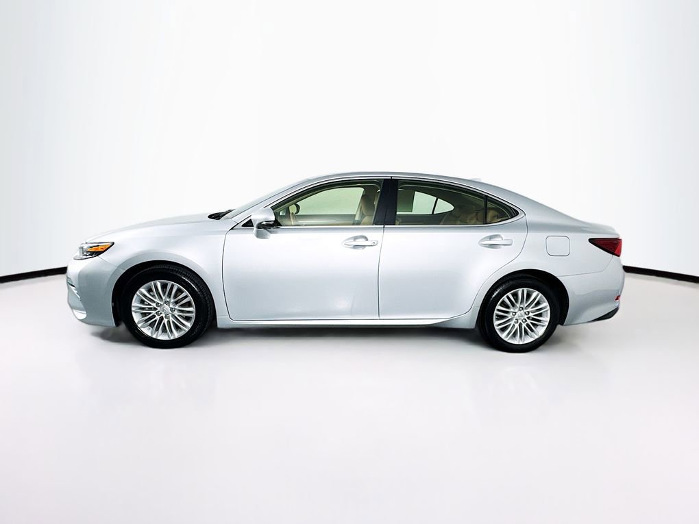 Used 2016 Lexus ES 350 w/ Premium Package w/Wood Trim FWD image 6