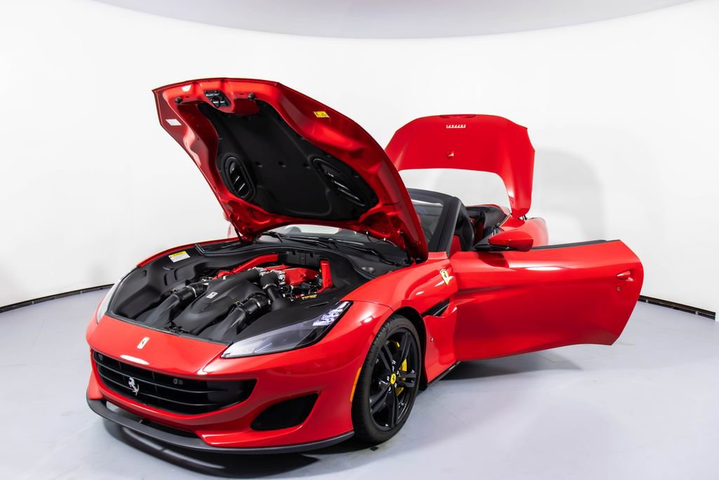 Used 2019 Ferrari Portofino RWD image 33