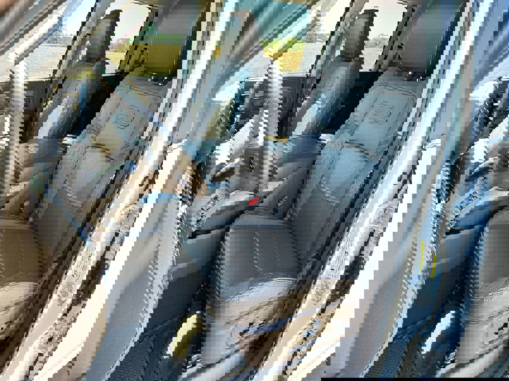 Used 2025 RAM 3500 Longhorn image 11