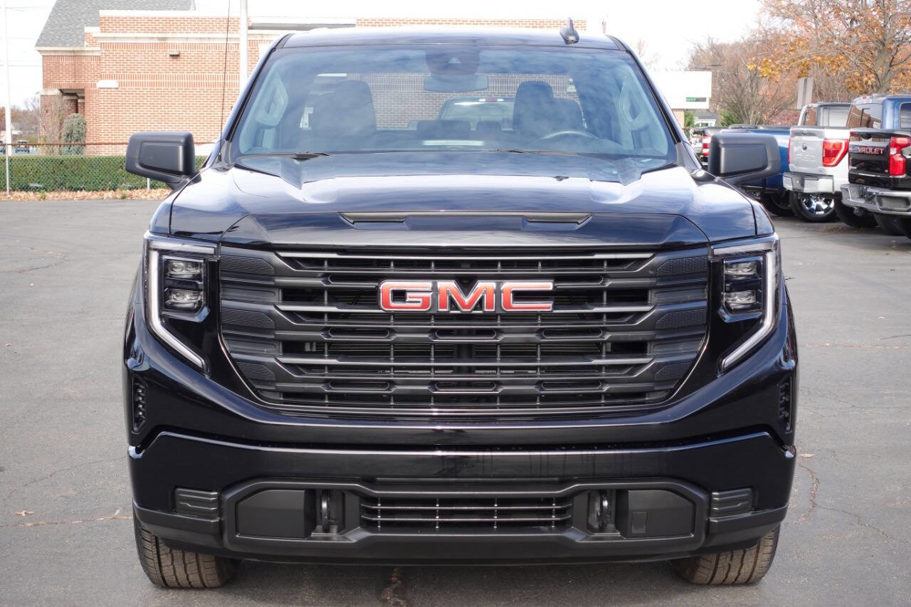 Used 2023 GMC Sierra 1500 Pro w/ Graphite Edition image 5