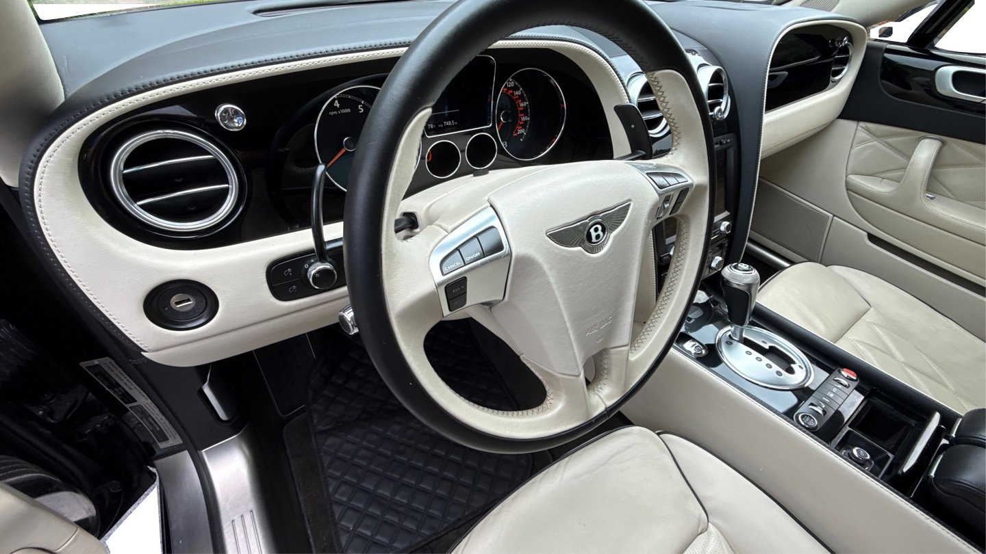 Used 2012 Bentley Flying Spur Flying Spur Speed AWD/4WD image 25